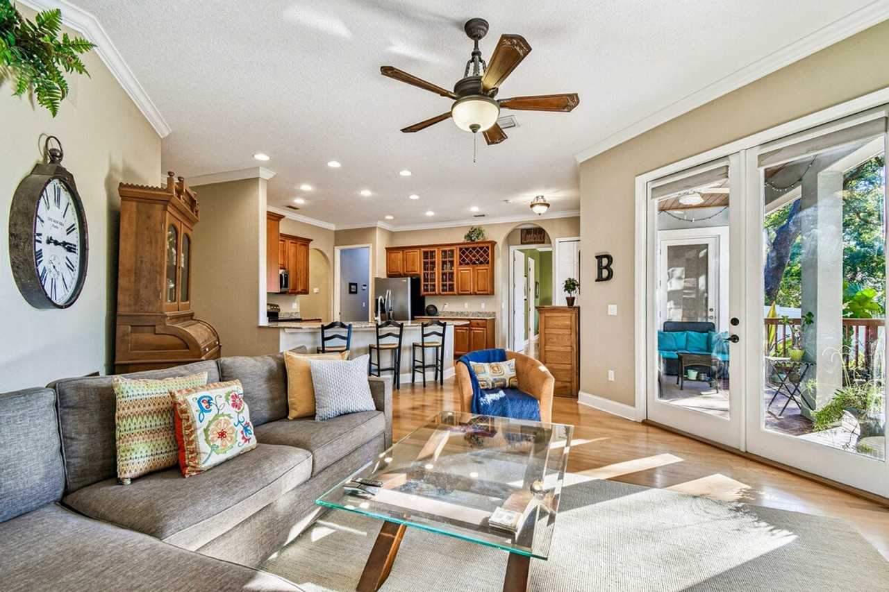 2804 N Munro St #1371157P - Photo 2 of 30