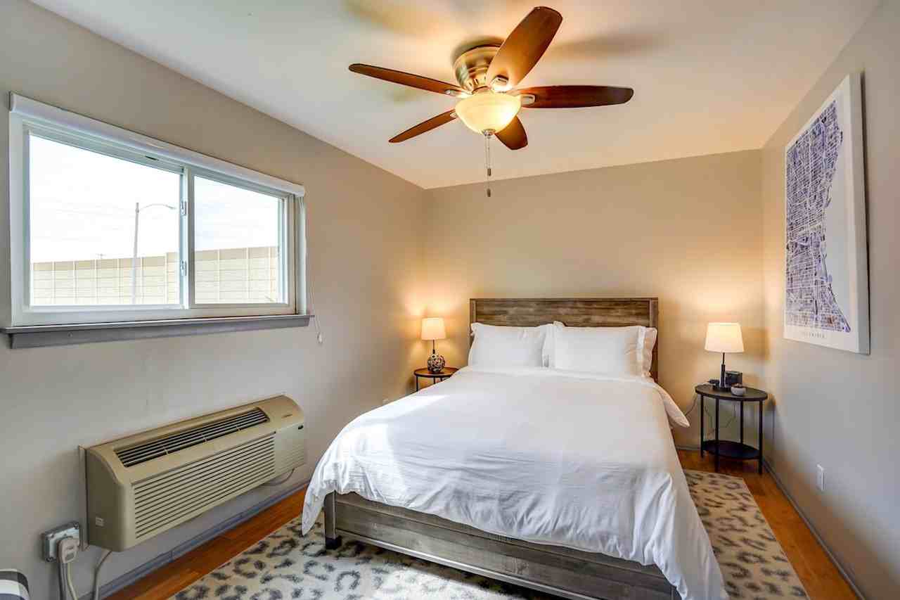 9407 W Adler St #1377397P - Photo 6 of 17