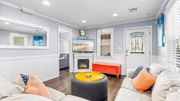 featured image of 816 Saint James Pl