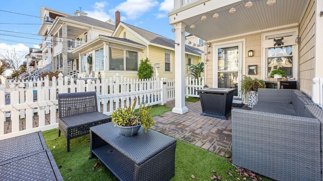 816 Saint James Pl #1377380P - Photo 5 of 26