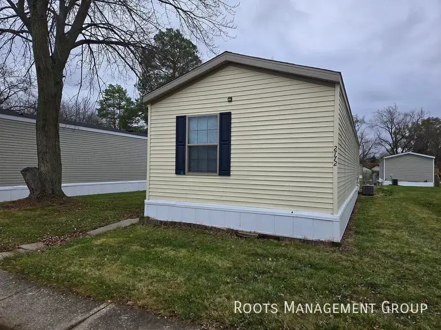 2772 Apollo Dr - Photo 2 of 24