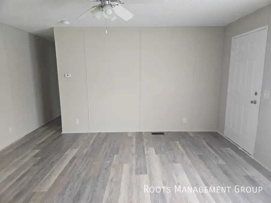 2569 Apollo Dr - Photo 7 of 19