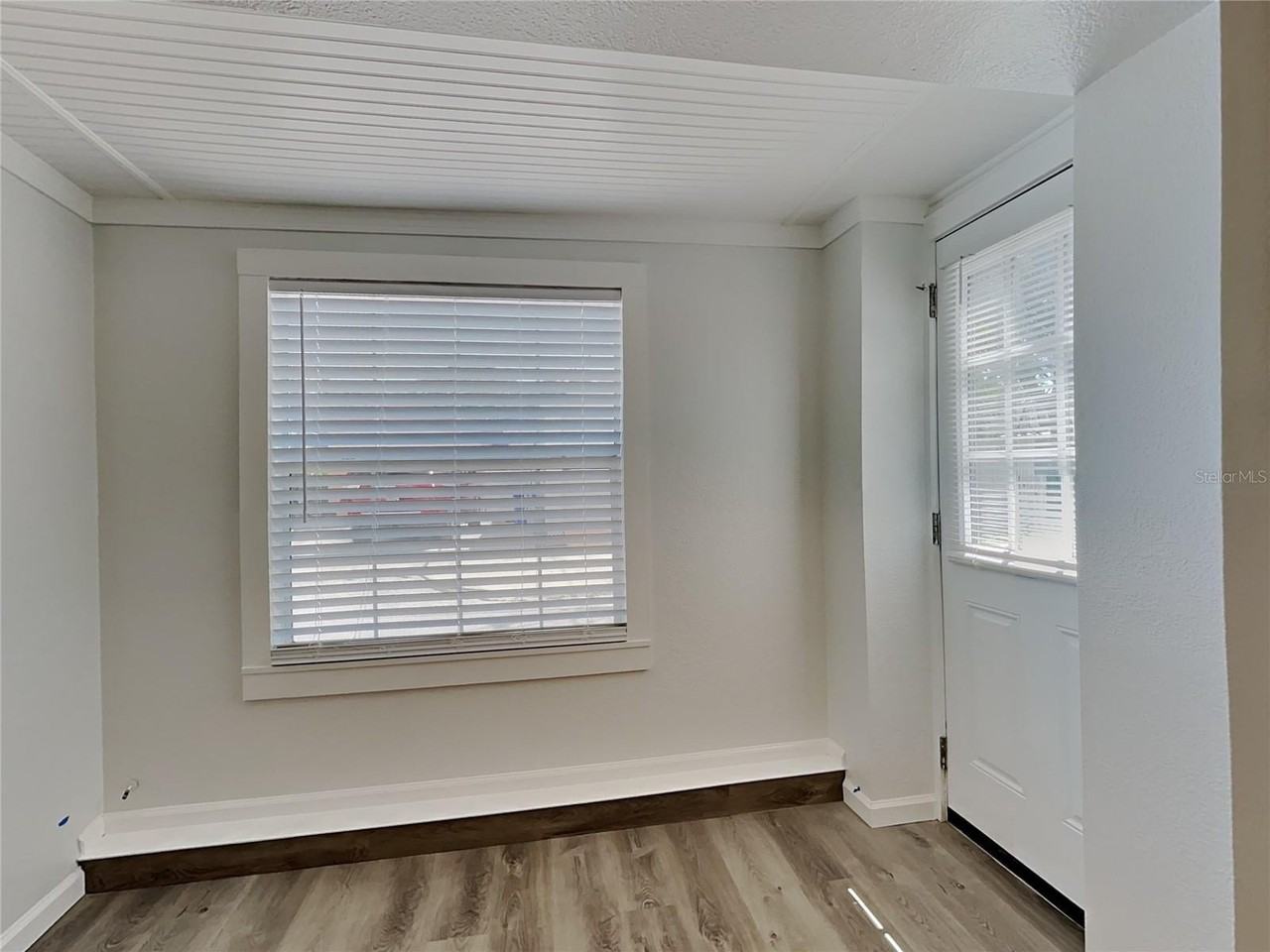 4810 2nd Ave N #E - Photo 3 of 25