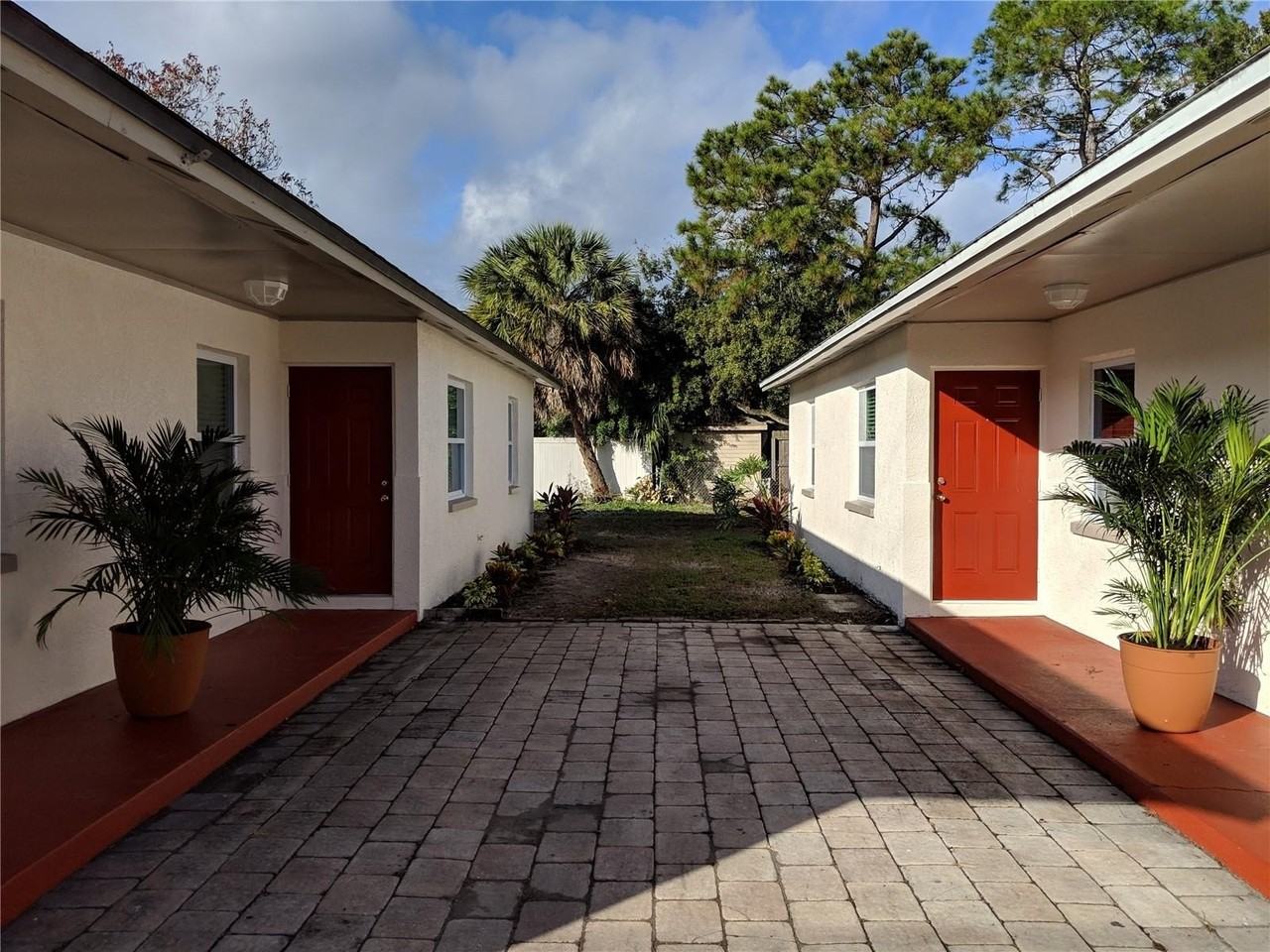 6625 S West Shore Blvd #B - Photo 2 of 15