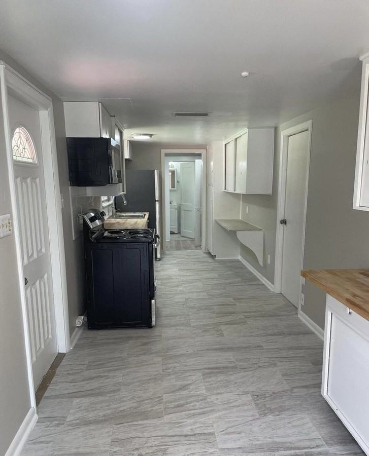 71 56th St E - Photo 7 of 14