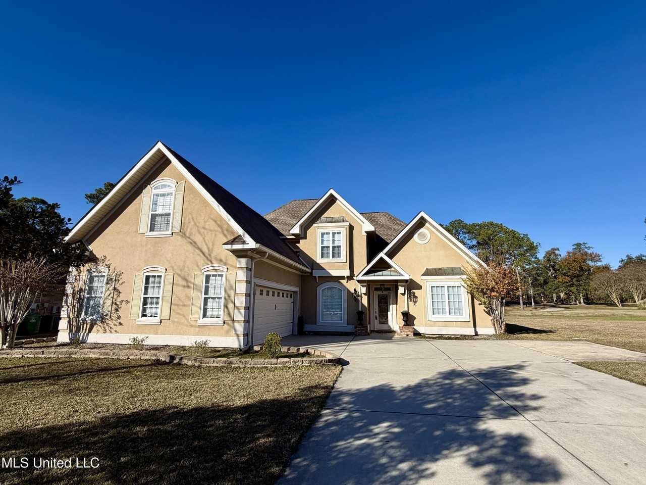 7555 Mahalo Hui Dr - Photo 2 of 20