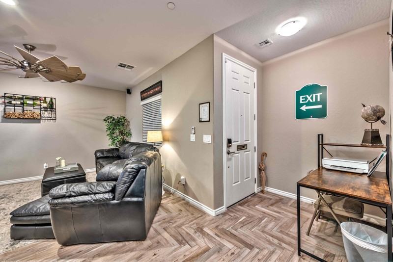 993 River Garden Ct - Photo 4 of 11