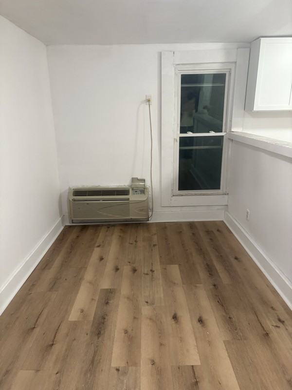 423 Laurel St #A - Photo 2 of 9