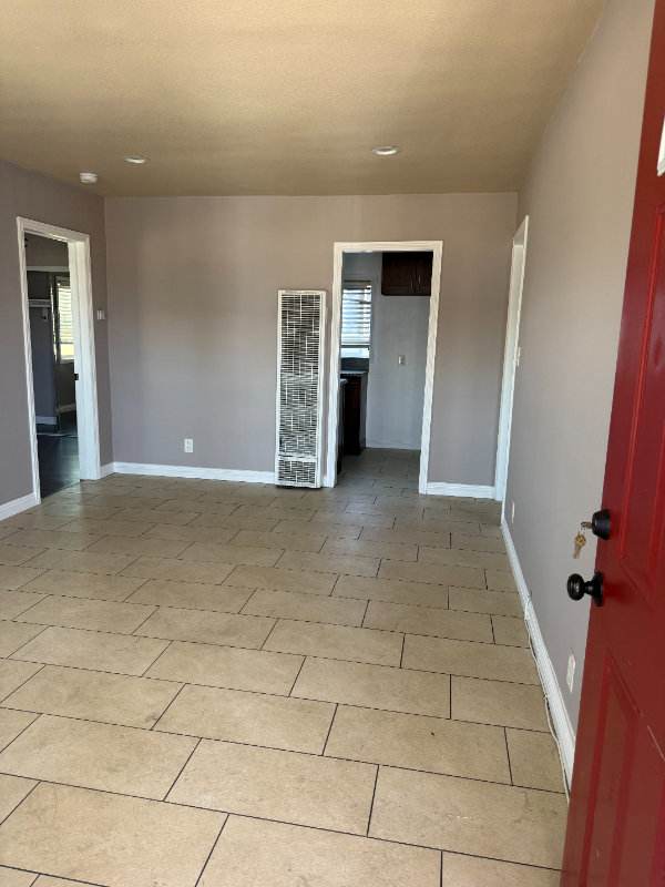 524 E Rhea St #524ERHEAST - Photo 3 of 17