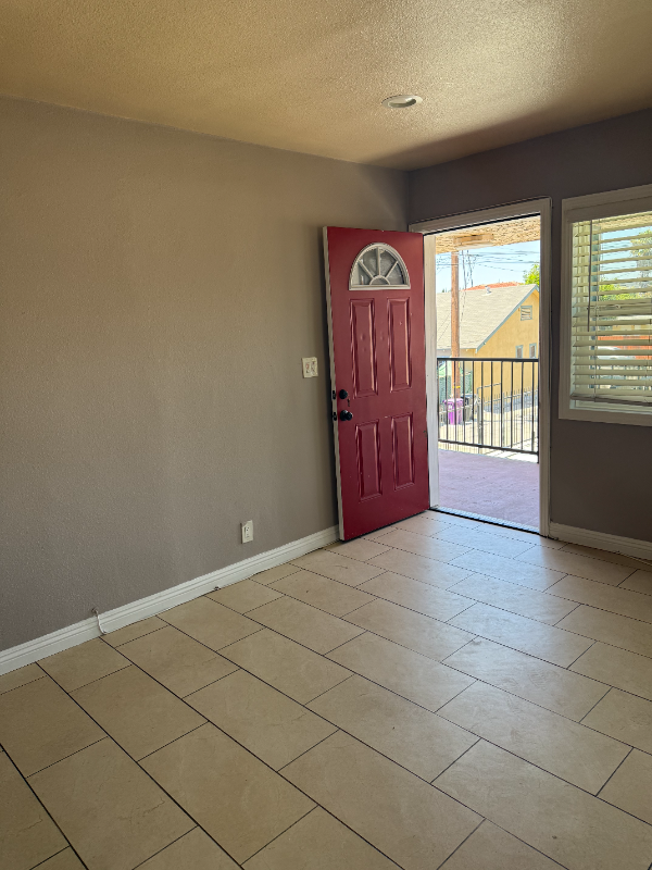 524 E Rhea St #524ERHEAST - Photo 4 of 17