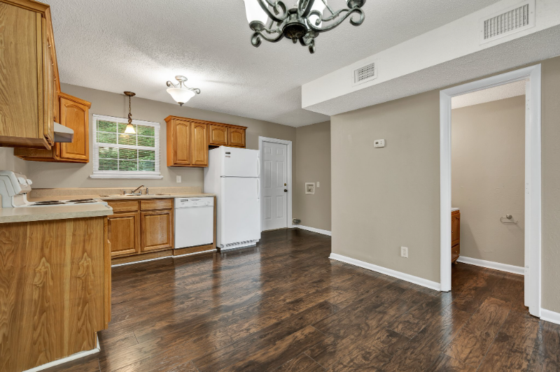 1312 Ely Rd #12 - Photo 5 of 9