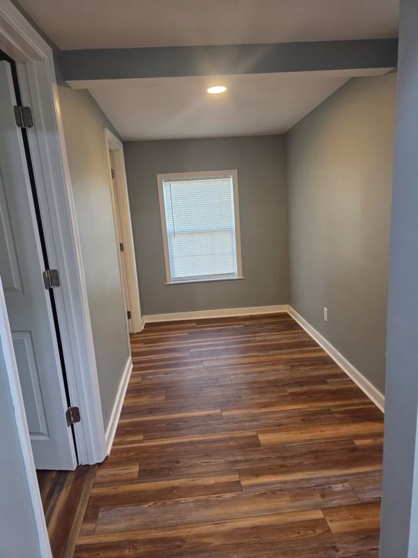 504 Battery Pl - Photo 7 of 12