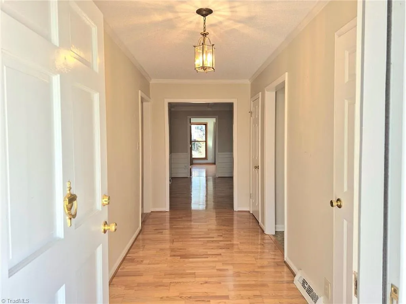 3041 Forest Line Dr - Photo 4 of 19