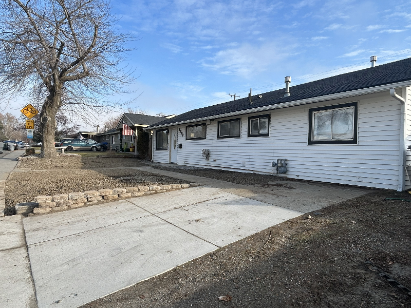 2407 Duportail St - Photo 2 of 16