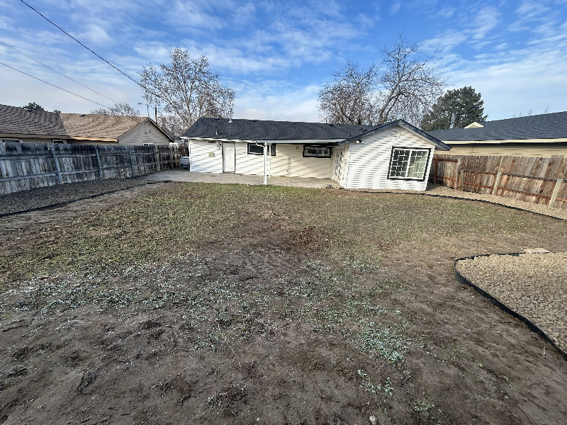 2407 Duportail St - Photo 3 of 16