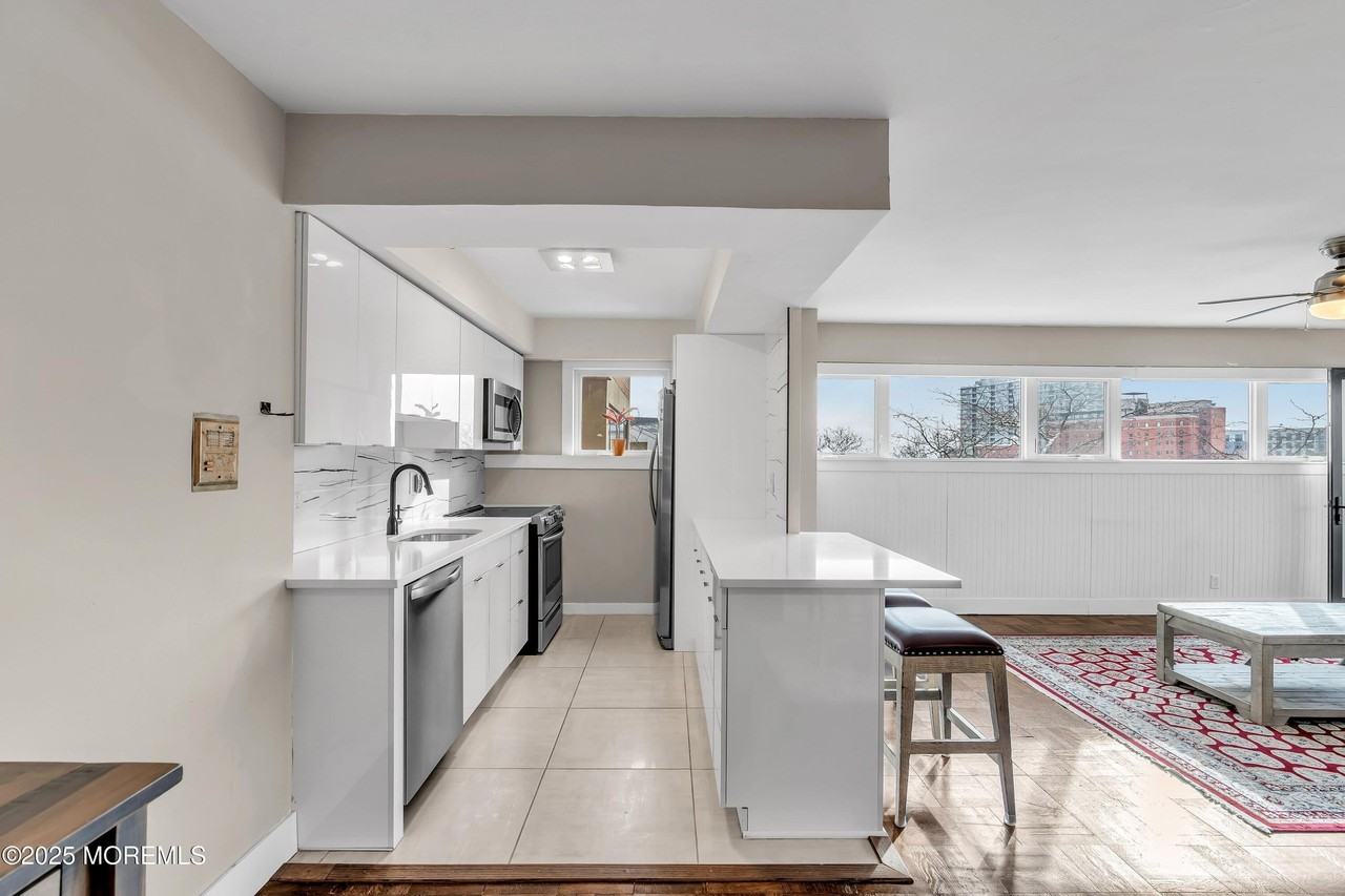 321 Sunset Ave Apt 3h #3H - Photo 6 of 50