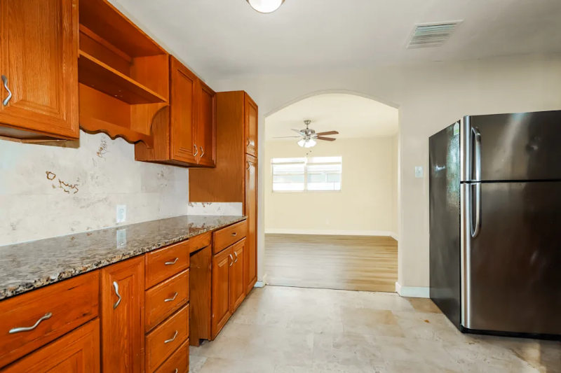 4851 San Pablo Pl - Photo 5 of 12