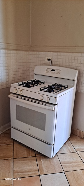 1651 E 72nd St #1 - Photo 4 of 6