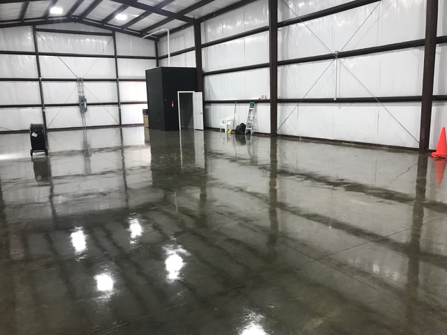 1516 Holladay Rd - Photo 5 of 6