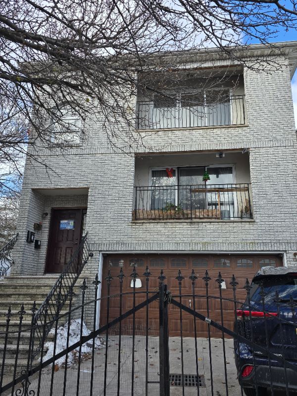 179 Orchard St #2 - Photo 3 of 19