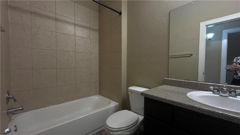 204 E Buck St #7 - Photo 6 of 7