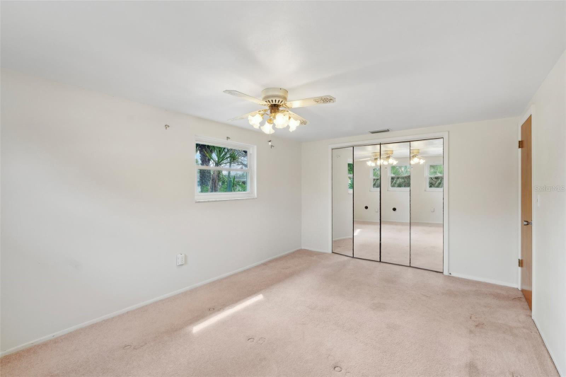 11705 Ibis Ln - Photo 4 of 20