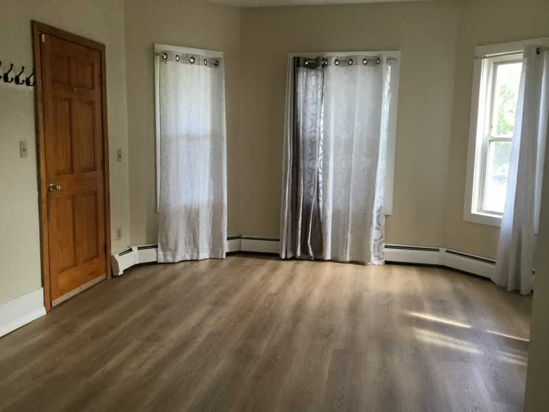 863 Plymouth Ave #1FRONT - Photo 2 of 8