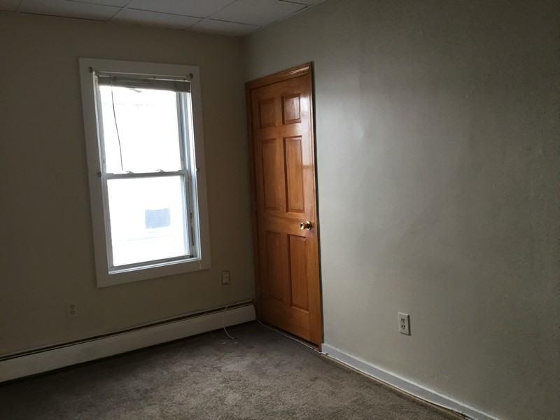 863 Plymouth Ave #1FRONT - Photo 4 of 8