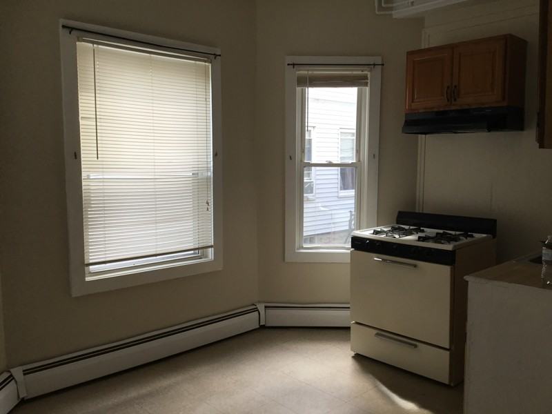 863 Plymouth Ave #1FRONT - Photo 7 of 8