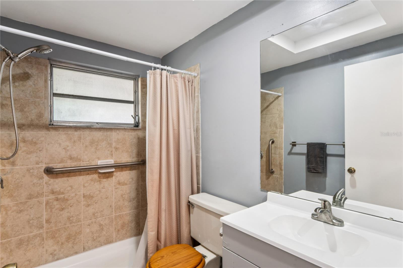 12906 Sandburst Ln - Photo 7 of 20