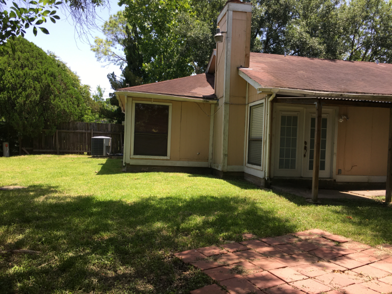 12704 Hollandale Dr - Photo 6 of 20