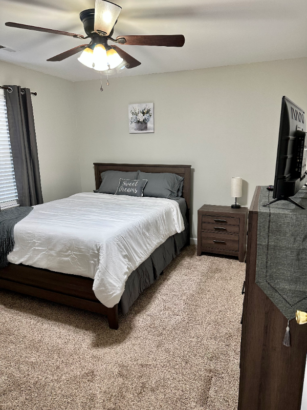 1642 Thompson Dr - Photo 2 of 17