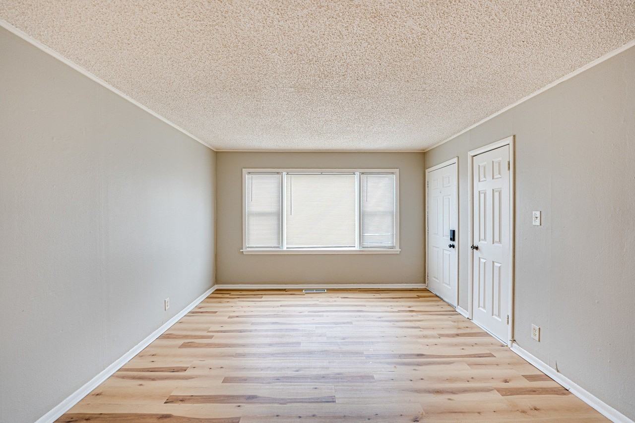 1015 N Broadway St Apt A #A - Photo 4 of 12