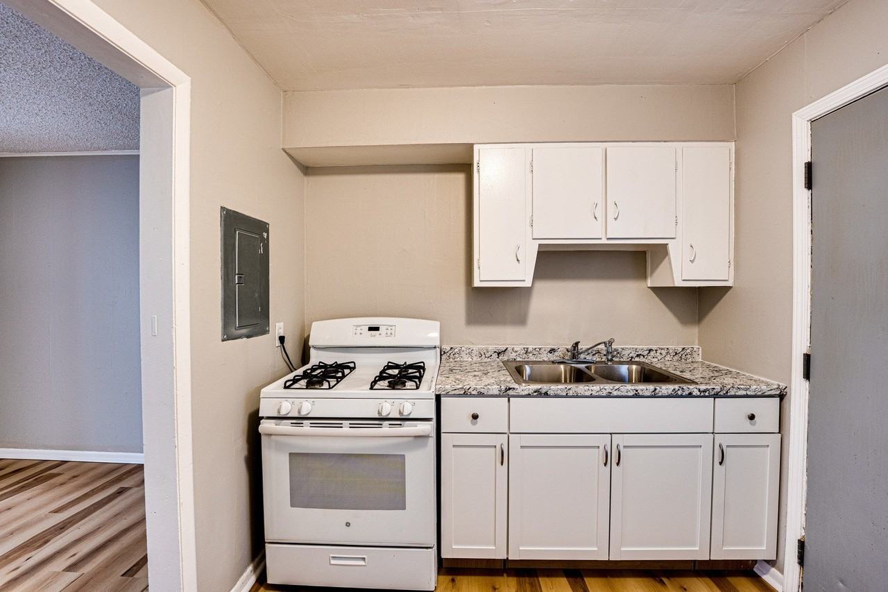 1015 N Broadway St Apt A #A - Photo 5 of 12