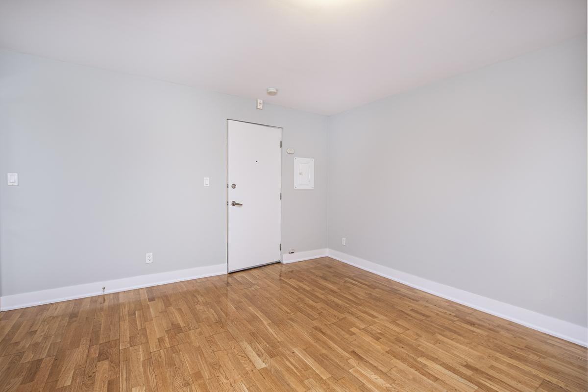 2367 Queen St. E - Photo 5 of 14