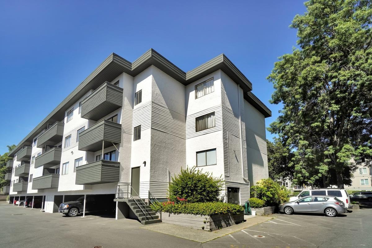 Royal Graham Apartments - Photo 4 of 13