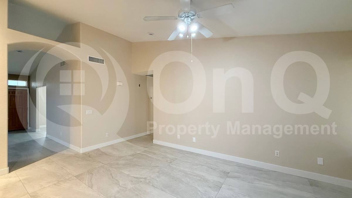 10828 W Utopia Rd - Photo 7 of 10