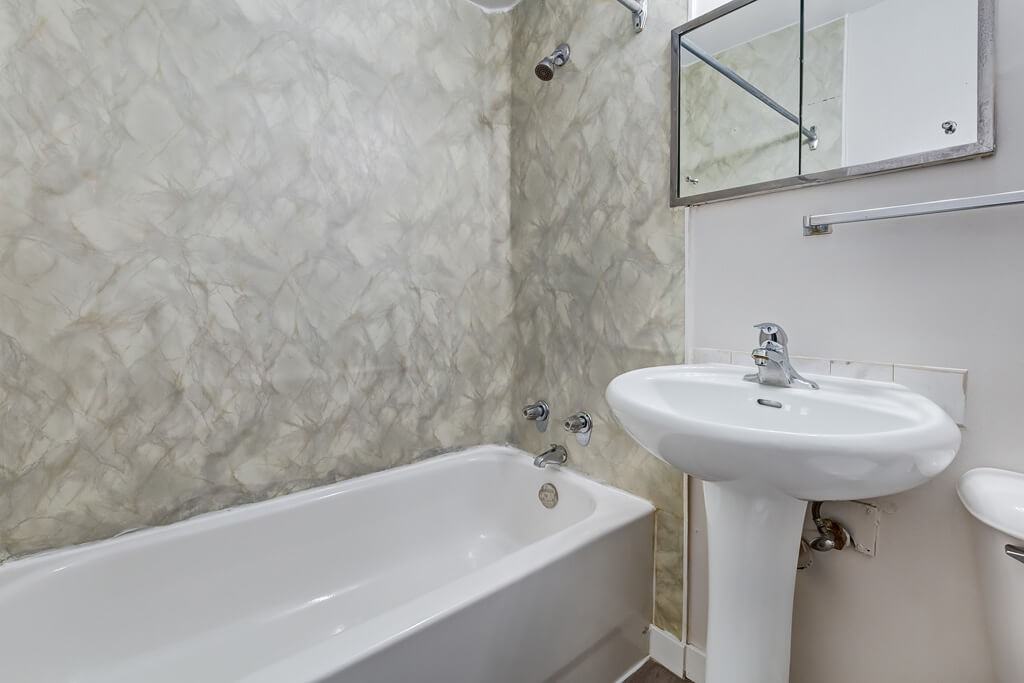 Crescent Court - Photo 6 of 26