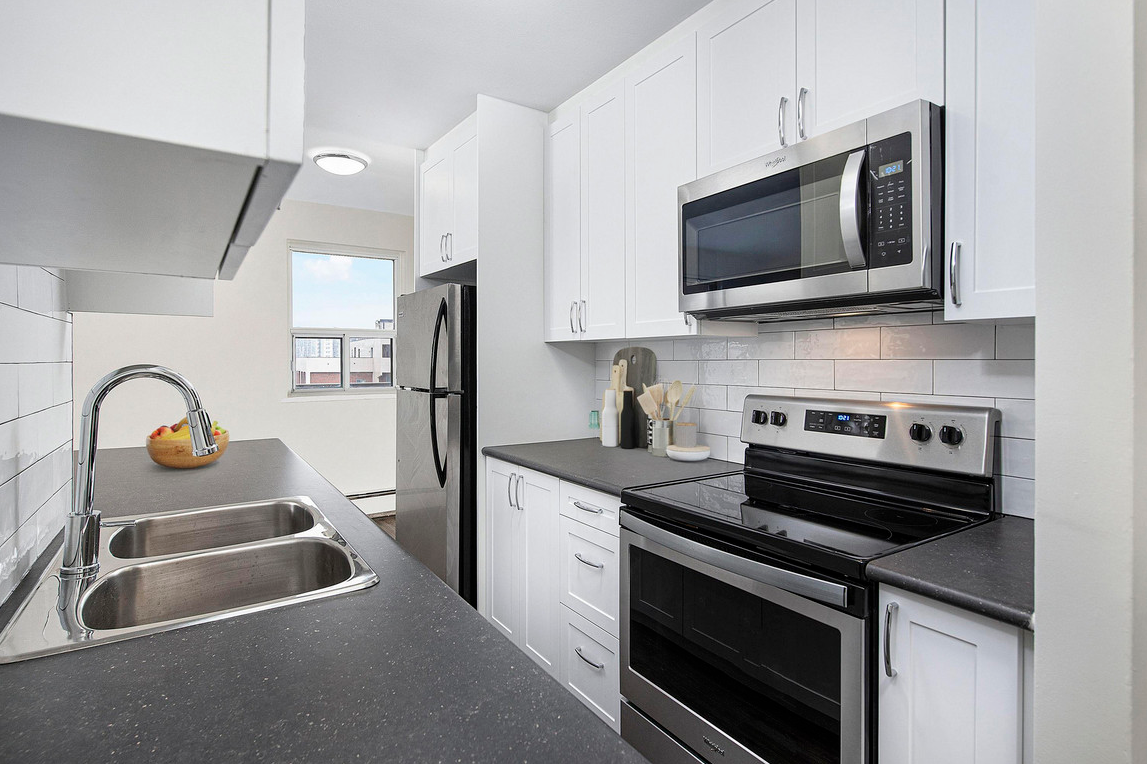 1264 York Mills Road - Photo 2 of 17