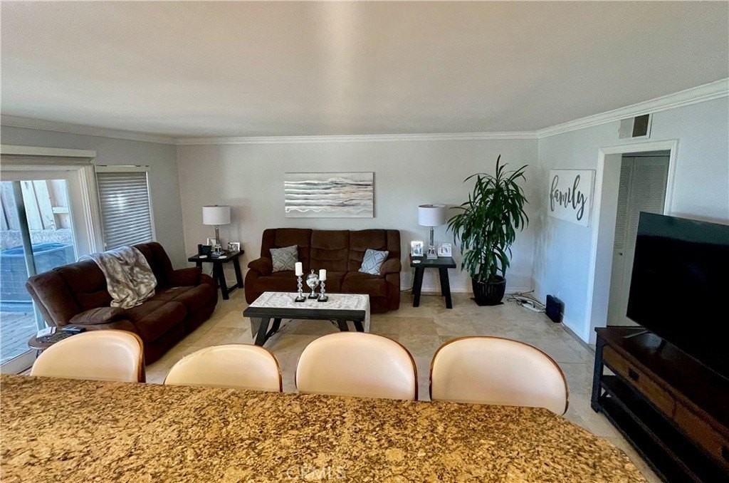 25911 El Segundo St - Photo 7 of 32