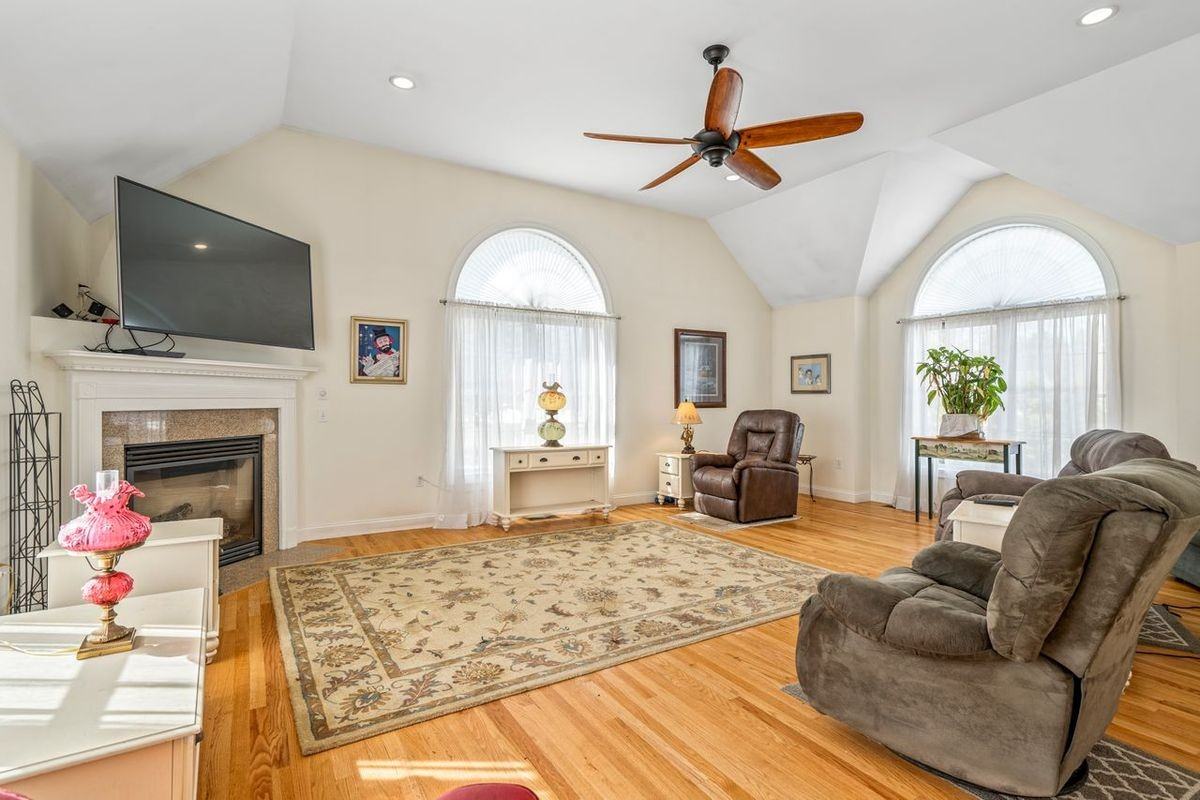 20 Ordway Ln - Photo 2 of 3