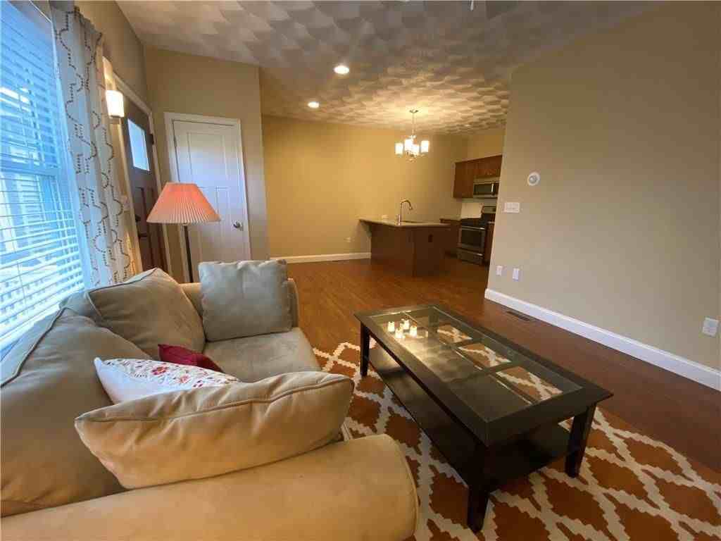 76 Morningside Dr - Photo 4 of 11