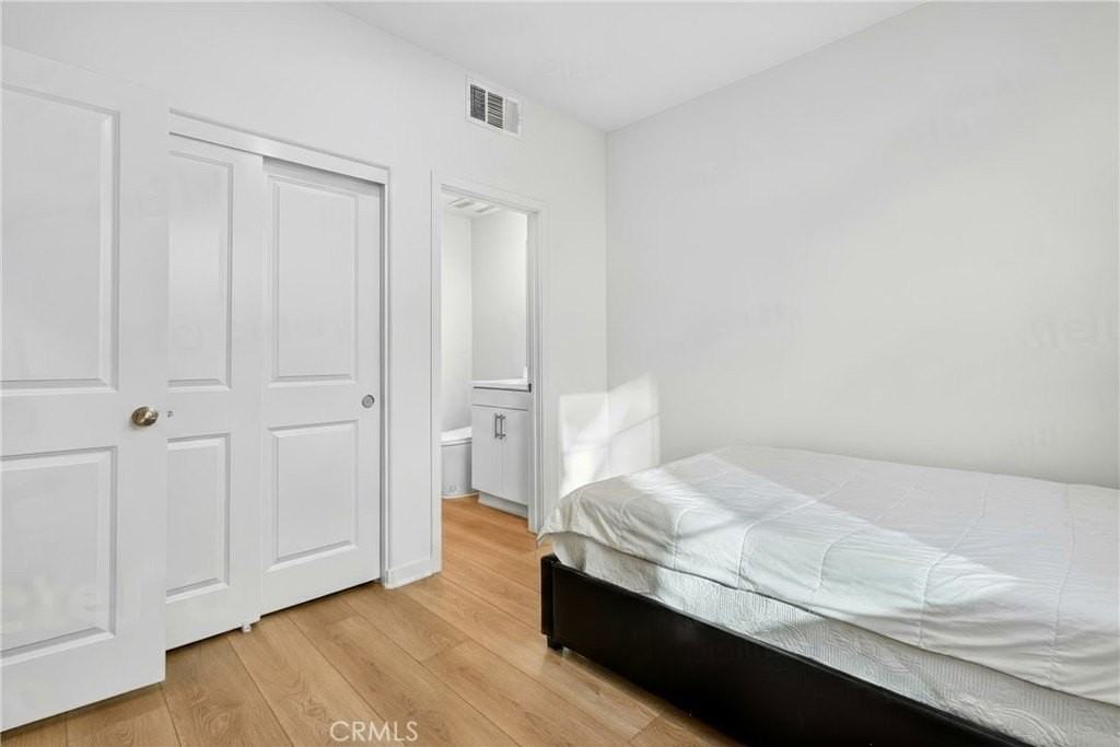 14130 Bay St - Photo 4 of 37