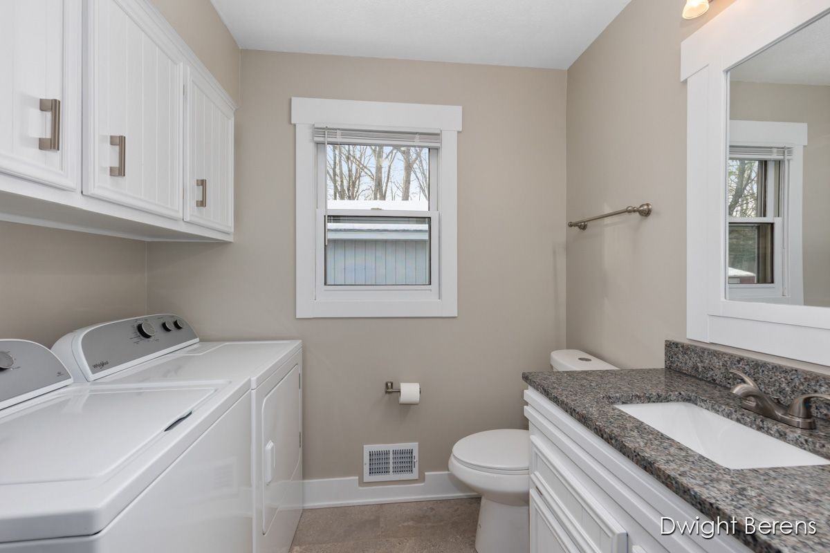 7331 48th Ave #1 - Photo 4 of 19