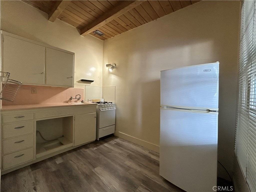 440 Atascadero Rd #4 - Photo 2 of 4