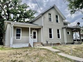 featured image of 401 1st ST SE 200 3rd Ave SE - #3-1