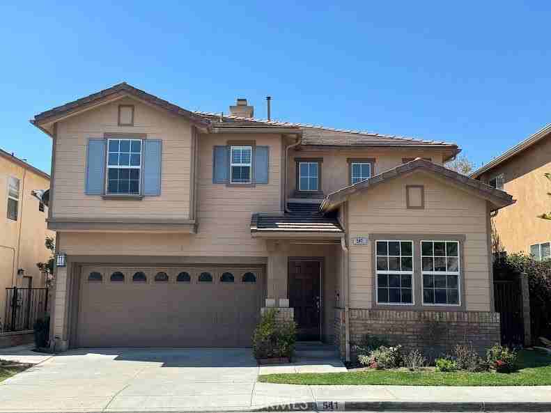 541 Cardinal St - Photo 2 of 29