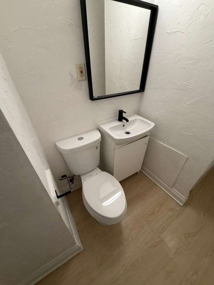 The Superior 40 - Photo 2 of 17