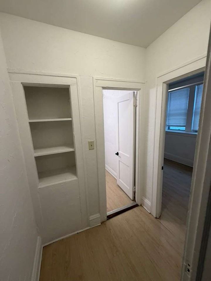 The Superior 40 - Photo 5 of 17