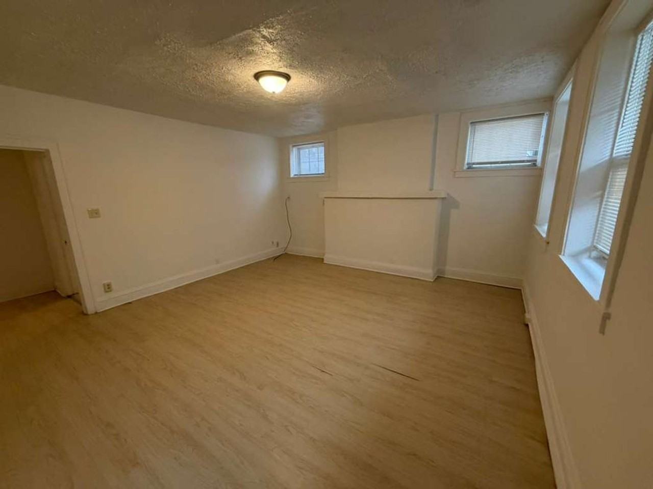 The Superior 40 - Photo 6 of 17